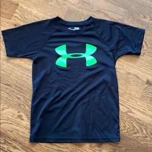 Black and green under armor shirt